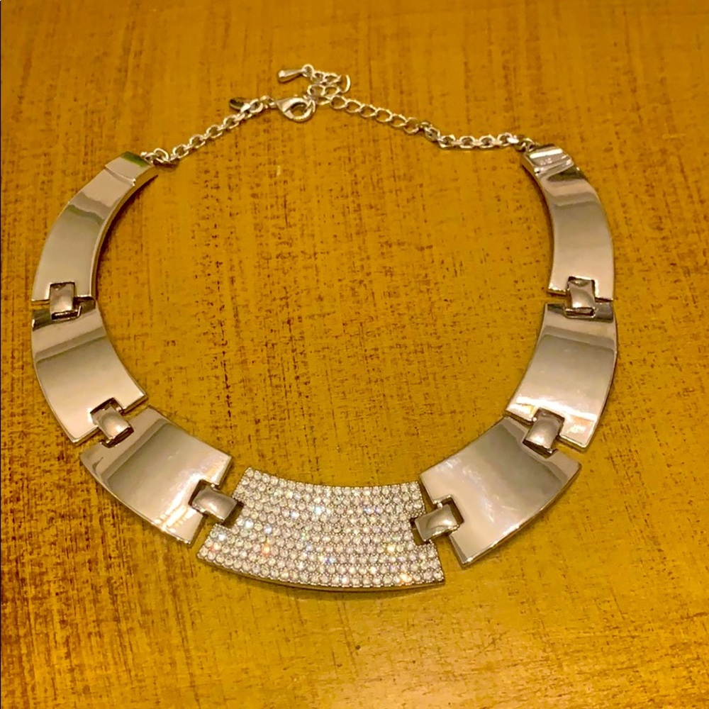 Brand new! Never worn LIA SOPHIA necklace